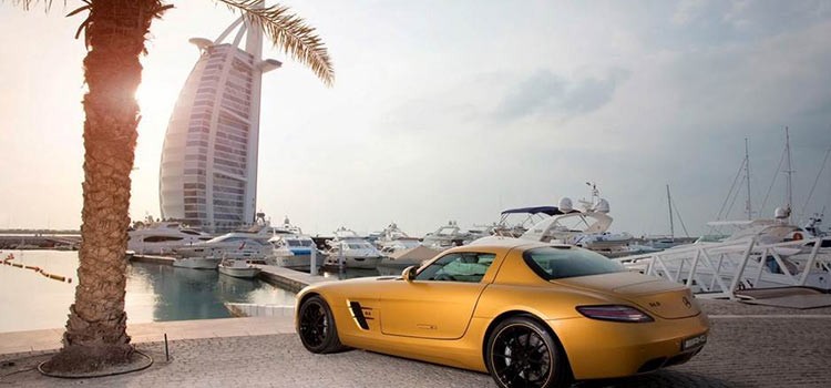 Покупаем автомобили в ОАЭ